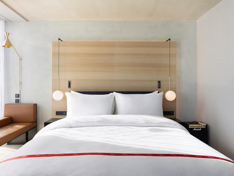Ruby Emma Hotel Amsterdam by IHG image