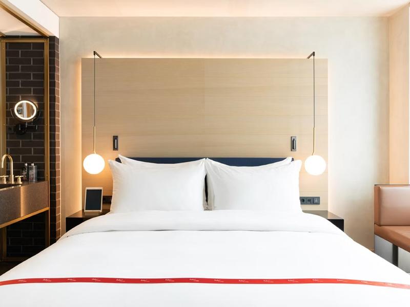 Ruby Emma Hotel Amsterdam by IHG image
