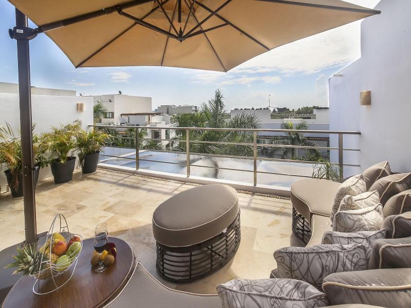 VIA 38 Condo Boutique image