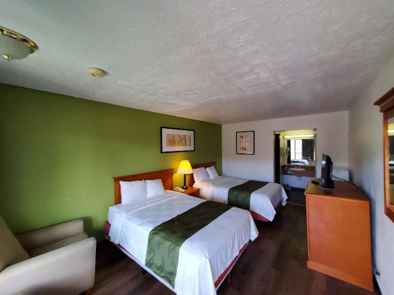 Knights Inn Frankfort — photo 3