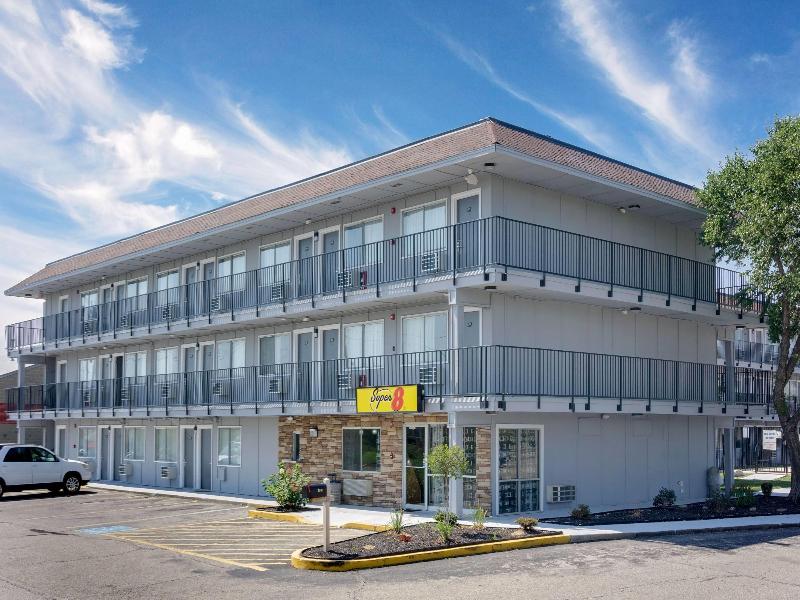 Super 8 by Wyndham Florence image