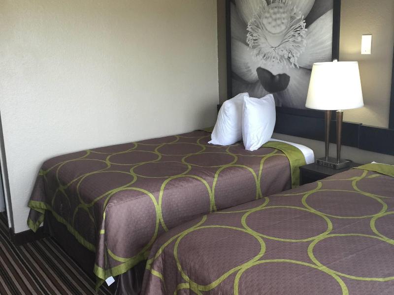Super 8 by Wyndham Florence image