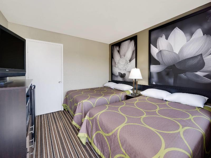 Super 8 by Wyndham Florence image