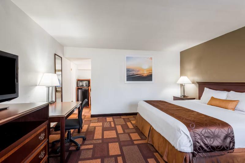 Days Inn & Suites By Wyndham Lodi image