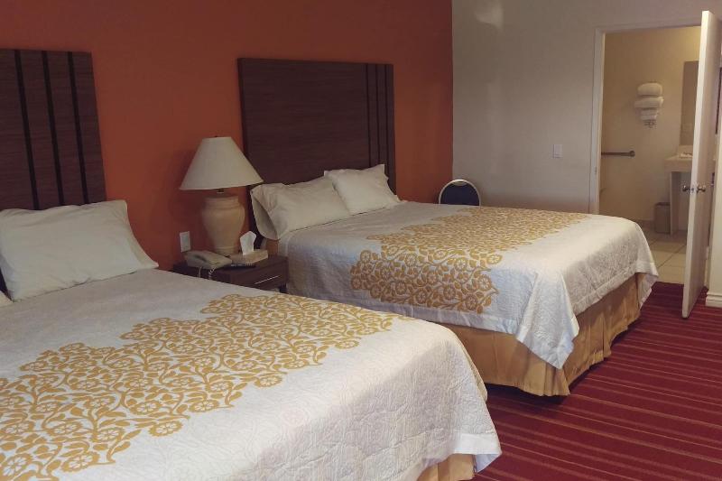 Days Inn by Wyndham Hemet image