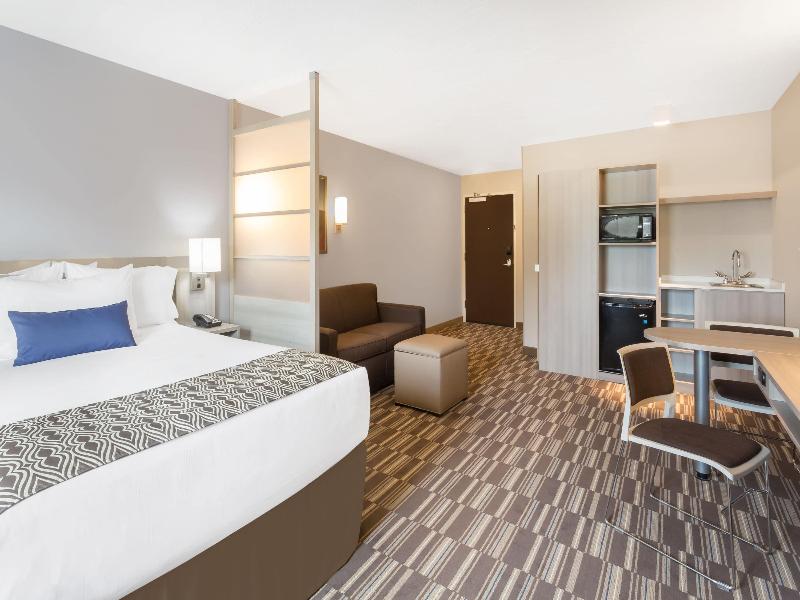 Microtel Inn & Suites By Wyndham Springville/Prov image
