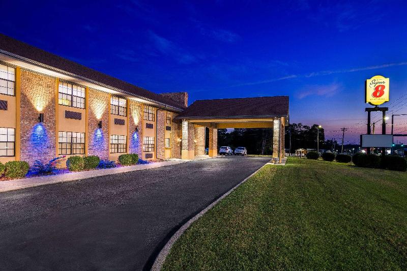Super 8 by Wyndham Paragould image