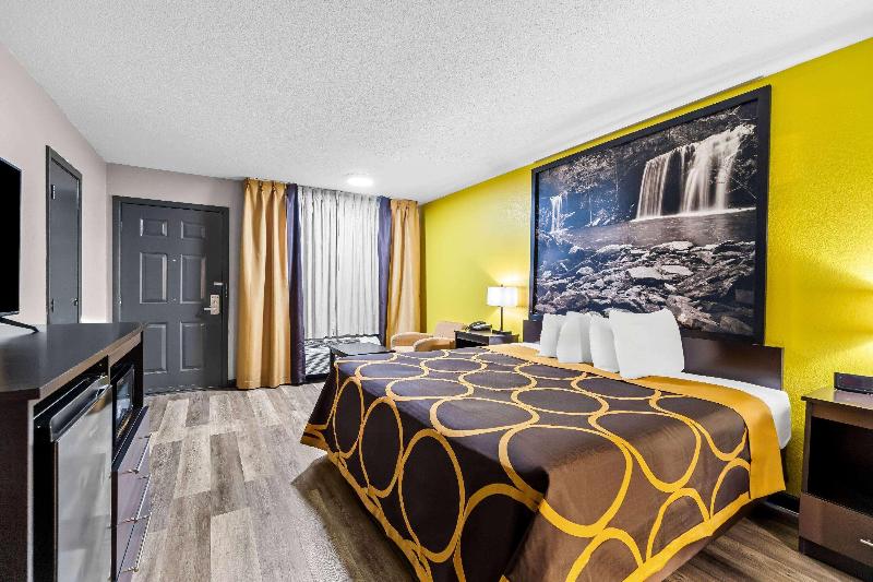 Super 8 by Wyndham Paragould image