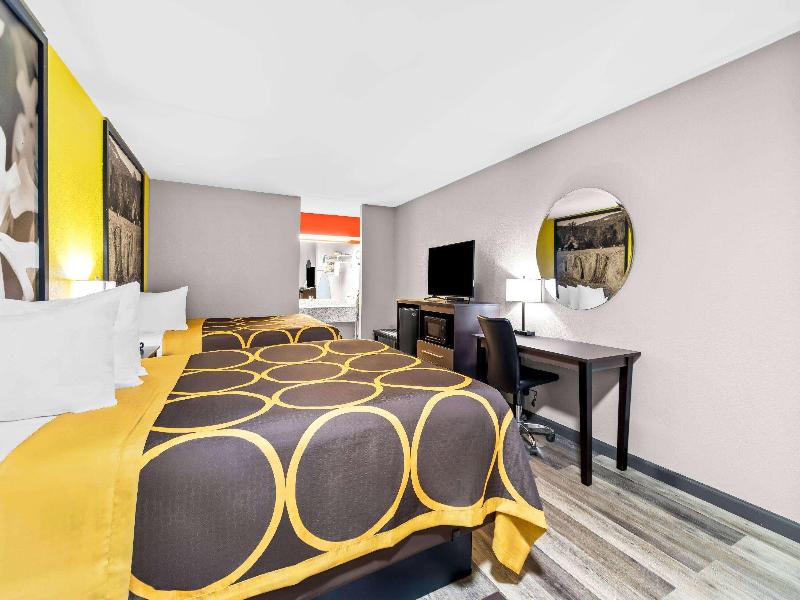 Super 8 by Wyndham Paragould image