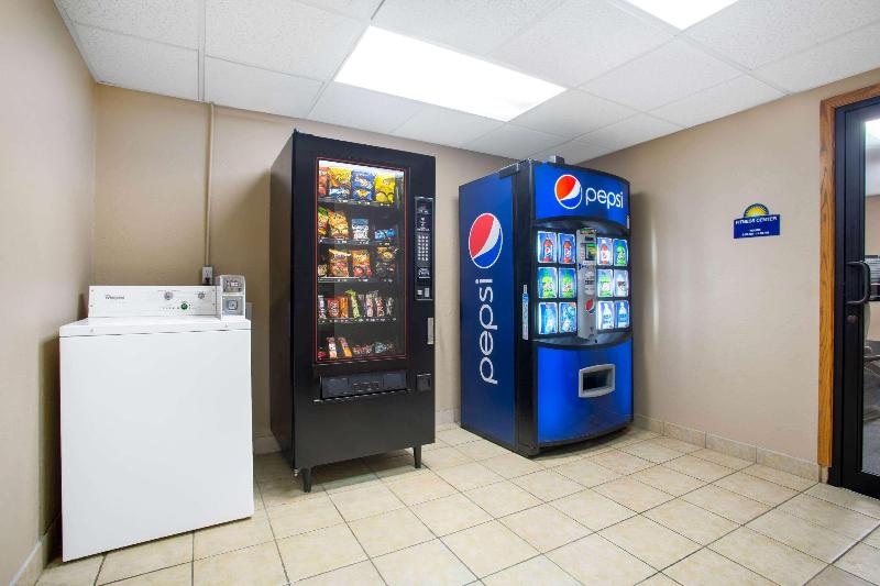 Days Inn & Suites by Wyndham Cuba image