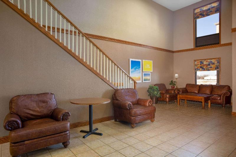 Days Inn & Suites by Wyndham Cuba image