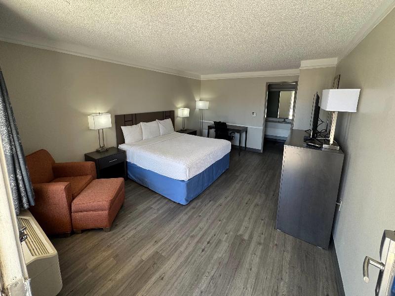 Days Inn by Wyndham Georgetown image