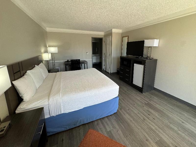 Days Inn by Wyndham Georgetown image