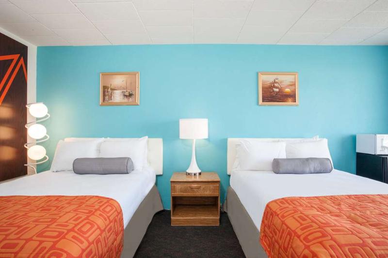 Boardwalk Hammock Inn & Suites Wildwood Beach Hote image