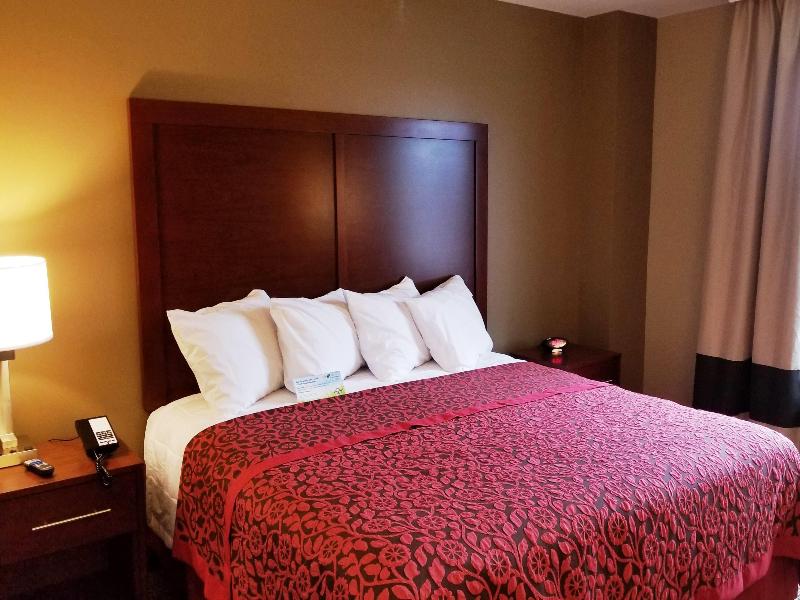 Days Inn by Wyndham Brooklyn Marine Park image