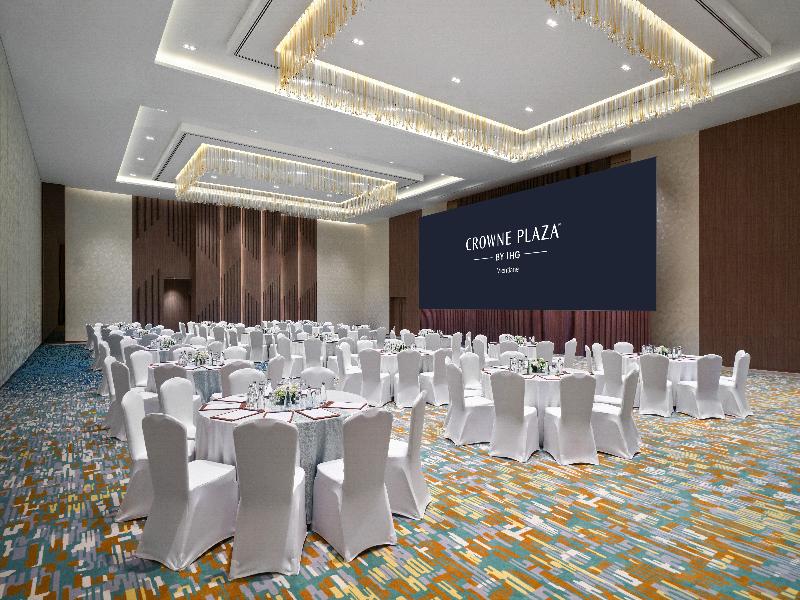 Crowne Plaza Vientiane image