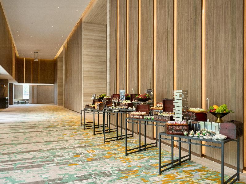 Crowne Plaza Vientiane image