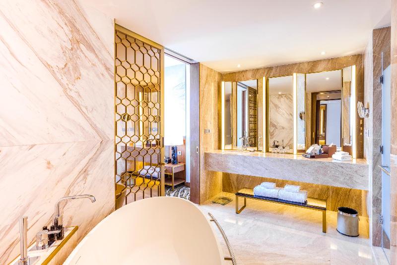 Crowne Plaza Vientiane image