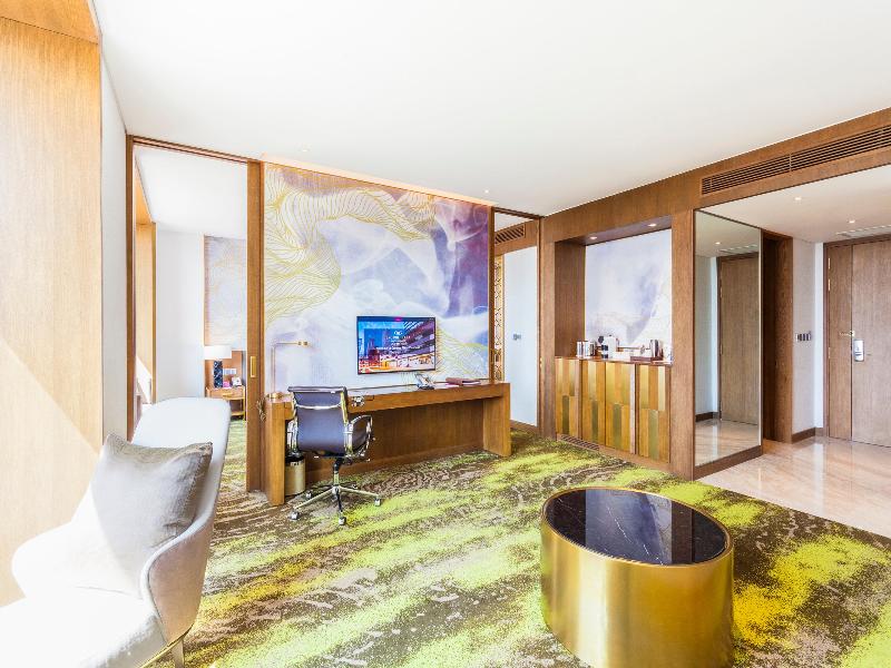 Crowne Plaza Vientiane image