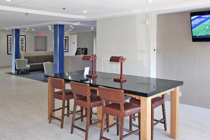 Holiday Inn Express Branford-New Haven image