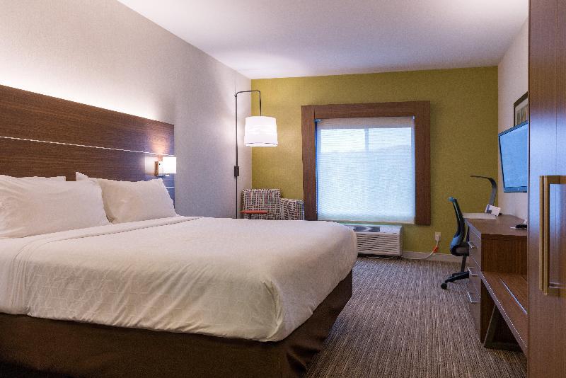 Holiday Inn Express Branford-New Haven image