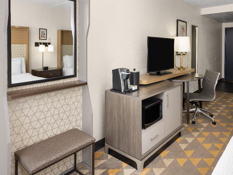 Holiday Inn Morgantown/Pennsylvania Turnpike Ex298 image