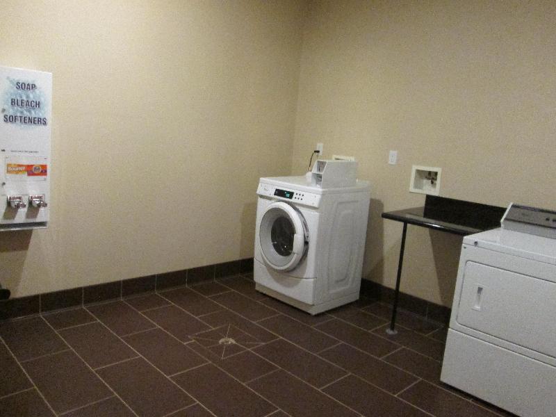 Holiday Inn Express Newell-Chester WV