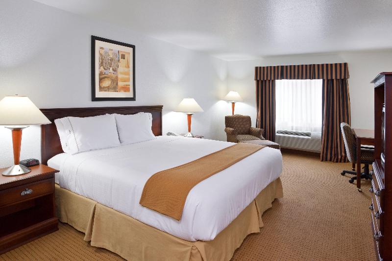 Wingate By Wyndham Newell image