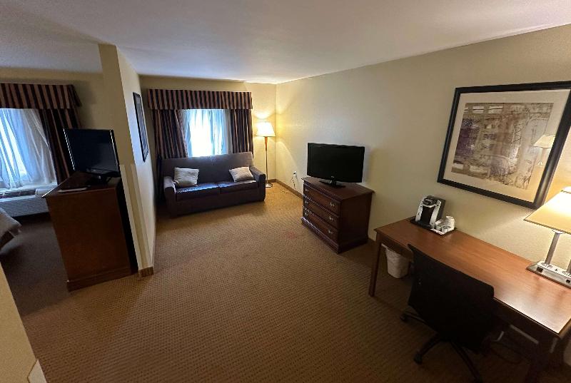 Wingate By Wyndham Newell image