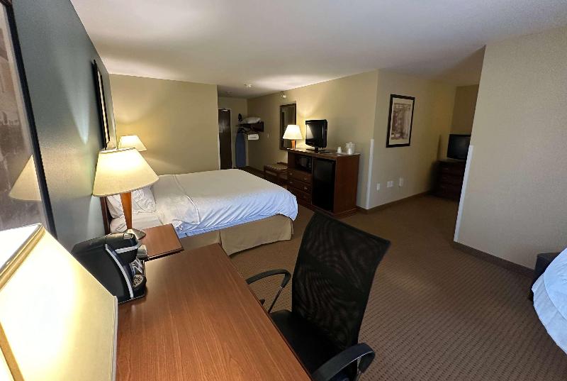 Wingate By Wyndham Newell image