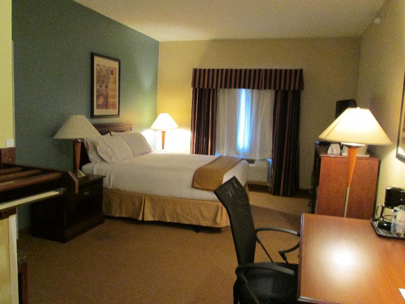 Holiday Inn Express Newell-Chester WV