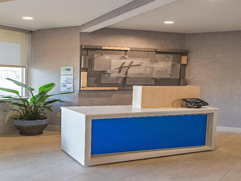 Holiday Inn Express Nags Head Oceanfront by IHG image