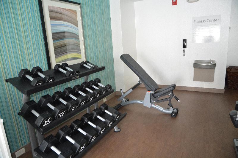Holiday Inn Express and Suites Caryville image