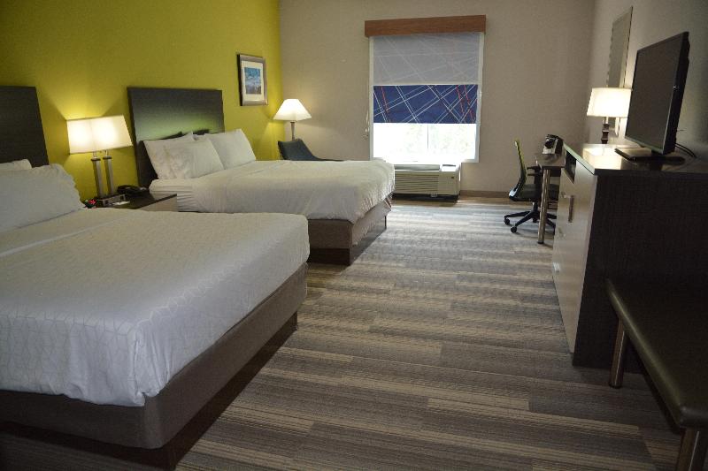 Holiday Inn Express and Suites Caryville image