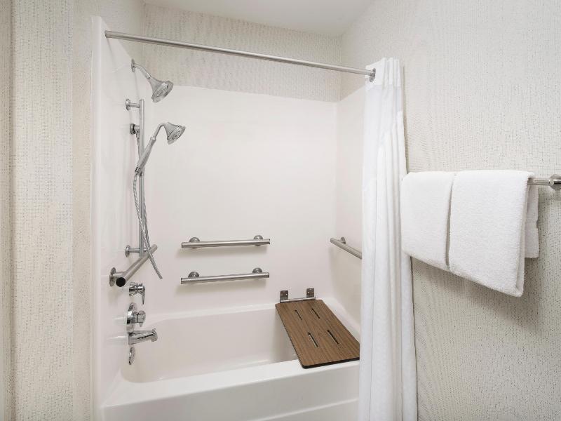 Holiday Inn Express Knoxville-Strawberry Plains image