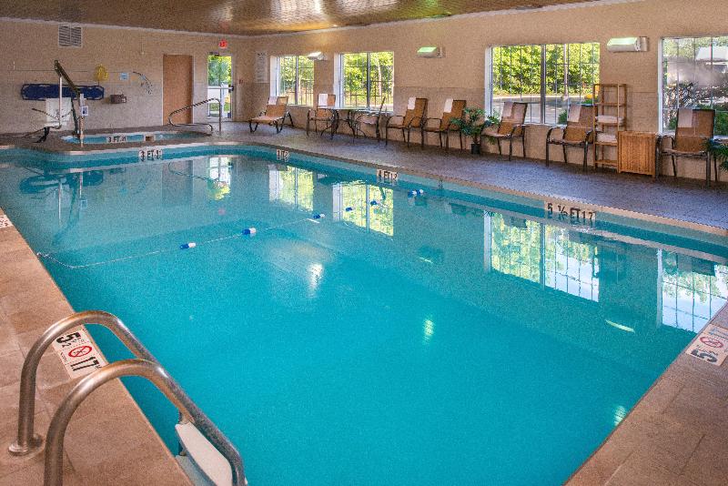 Holiday Inn Express And Suites Bucyrus image