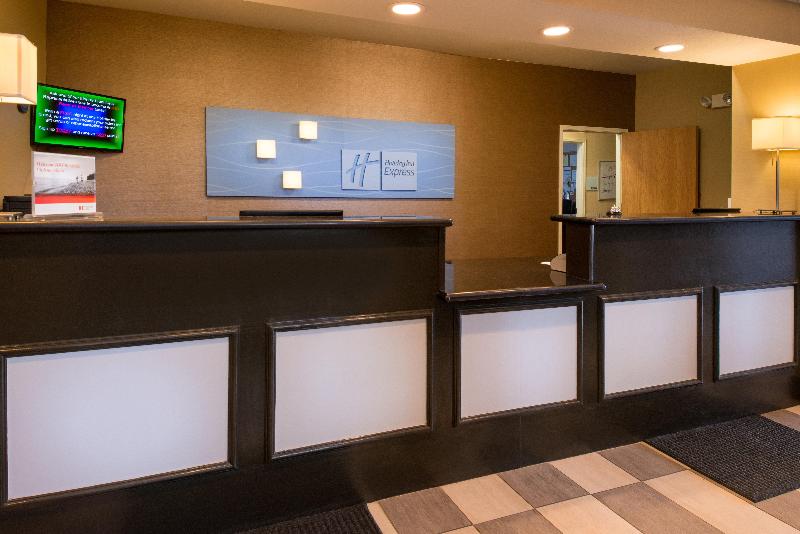 Holiday Inn Express And Suites Bucyrus image