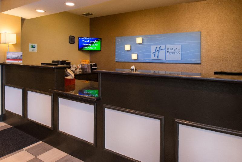 Holiday Inn Express And Suites Bucyrus image