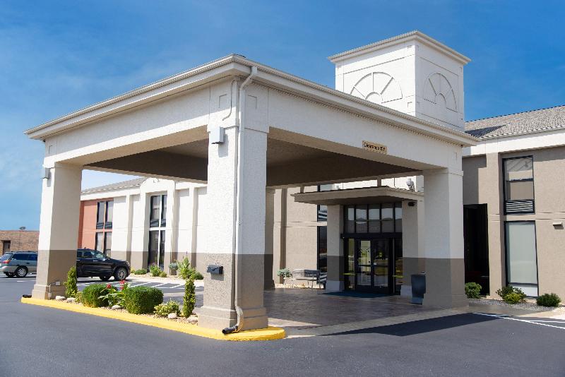 Holiday Inn Express Marshfield (Springfield Area) image