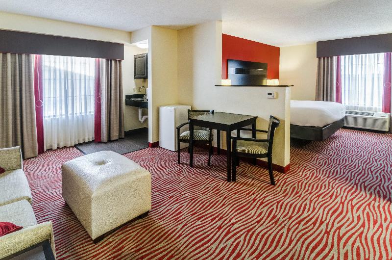 Holiday Inn Express & Suites Vinita By IHG image 8