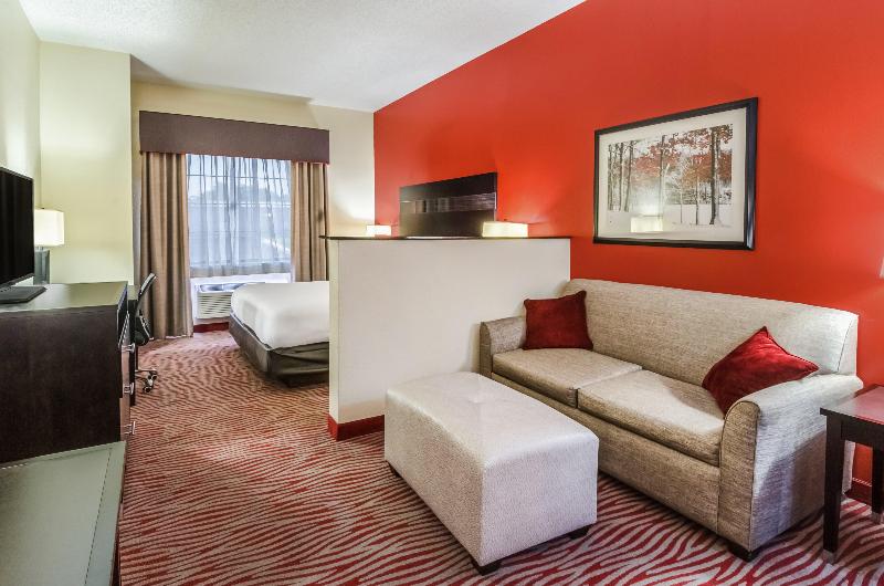 Holiday Inn Express & Suites Vinita By IHG image