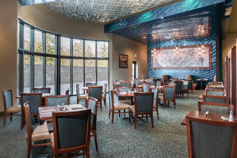 Holiday Inn Express Klamath - Redwood Ntl Pk Area image