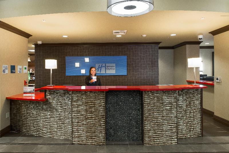 Holiday Inn Express Klamath - Redwood Ntl Pk Area image