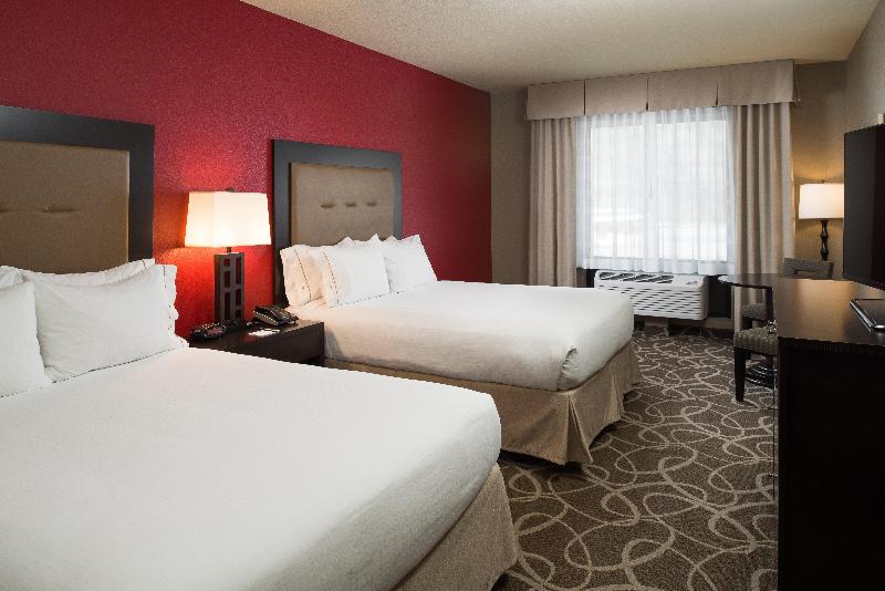 Holiday Inn Express Klamath - Redwood Ntl Pk Area image