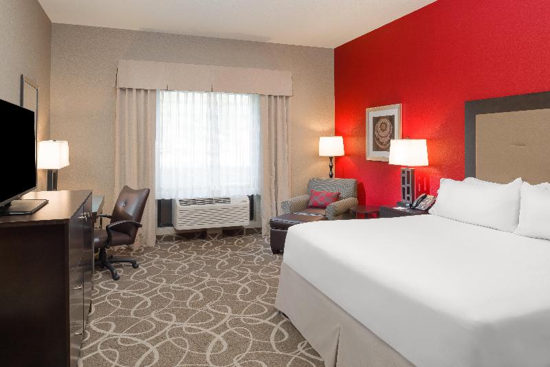 Holiday Inn Express Klamath - Redwood Ntl Pk Area image