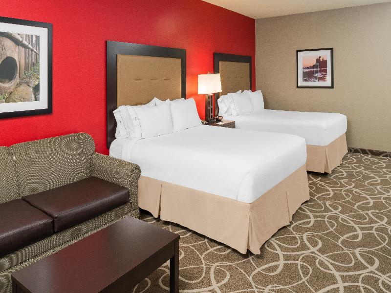 Holiday Inn Express Klamath - Redwood Ntl Pk Area image