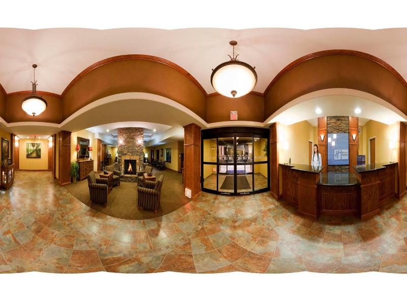Holiday Inn Express and Suites Weston image