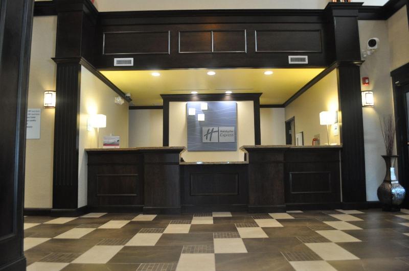 Holiday Inn Express and Suites Greensburg