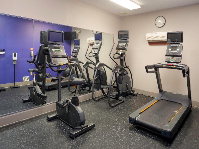 Holiday Inn Express & Suites Fort Atkinson By IHG image