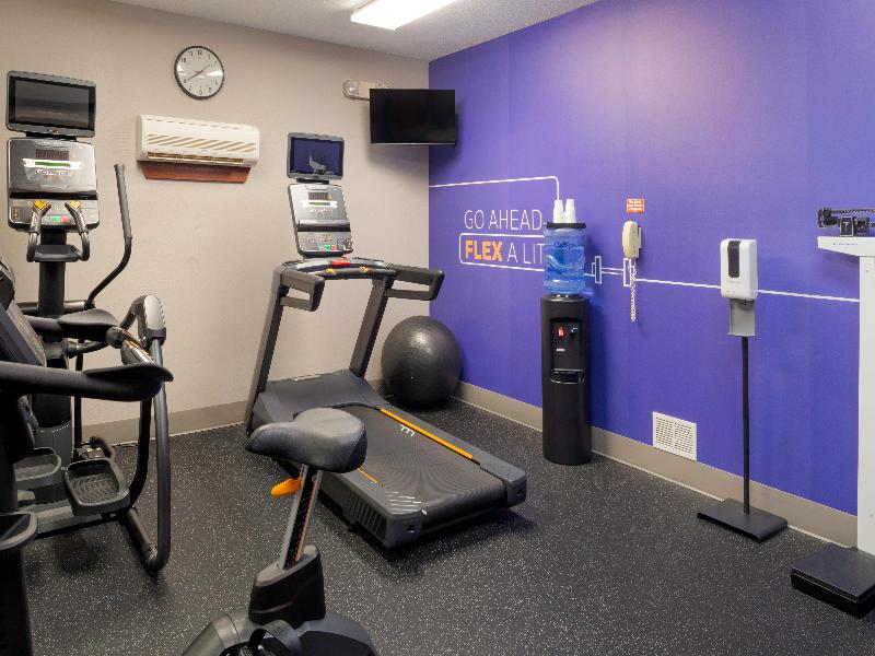 Holiday Inn Express & Suites Fort Atkinson By IHG image